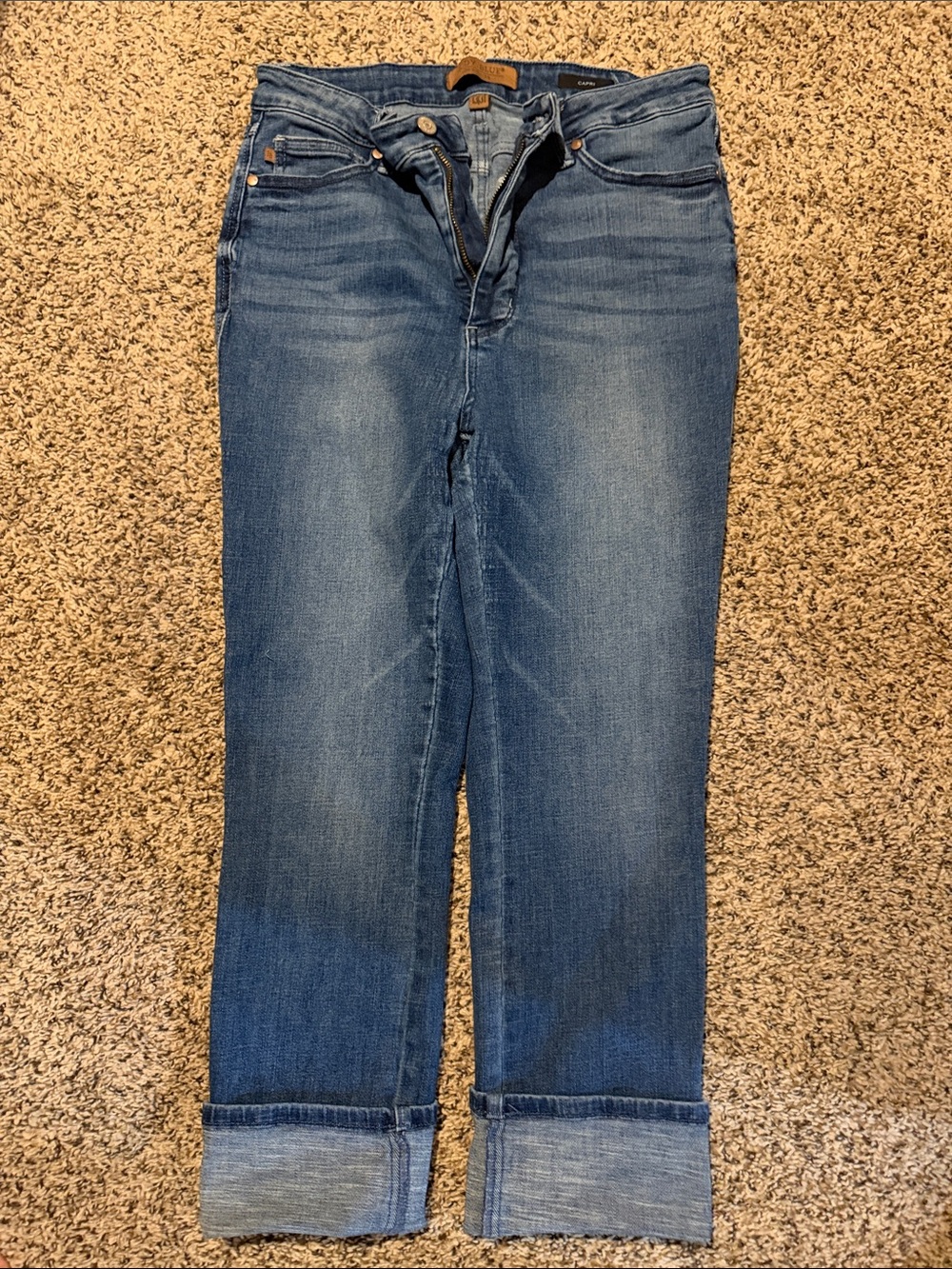 Judy Blue Medium Wash Capri Jeans with Cuffed Hem
